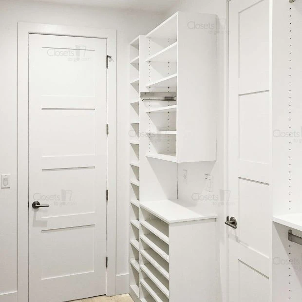 An image of a Master Walk in Organizer - Oxford White