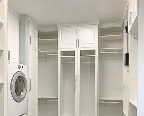 An image of a Built In Walk In with Laundry - Oxford White slide 4